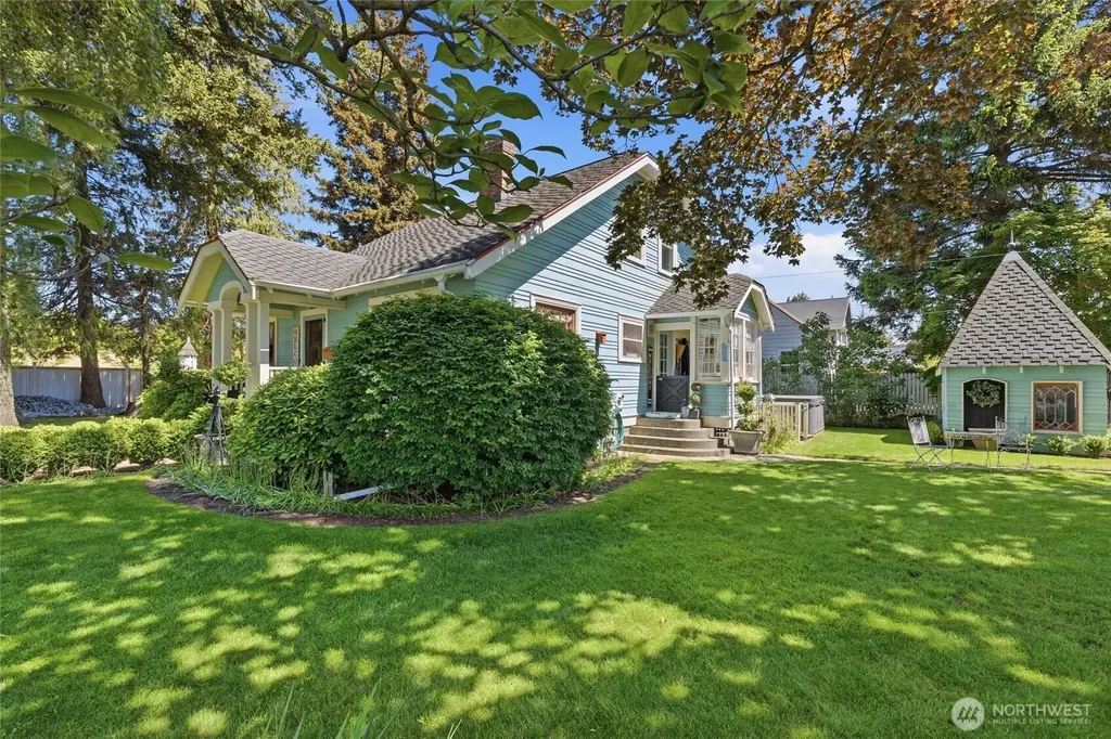 214 15th Street Lynden WA 98264