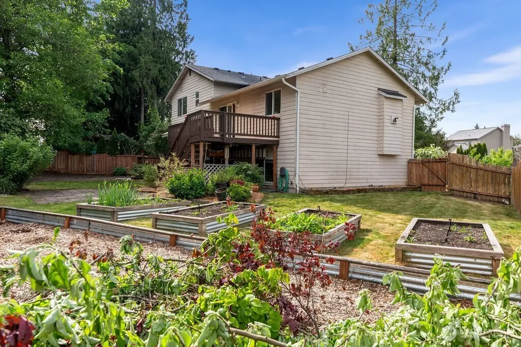 1565 Nordic Place Poulsbo WA 98370