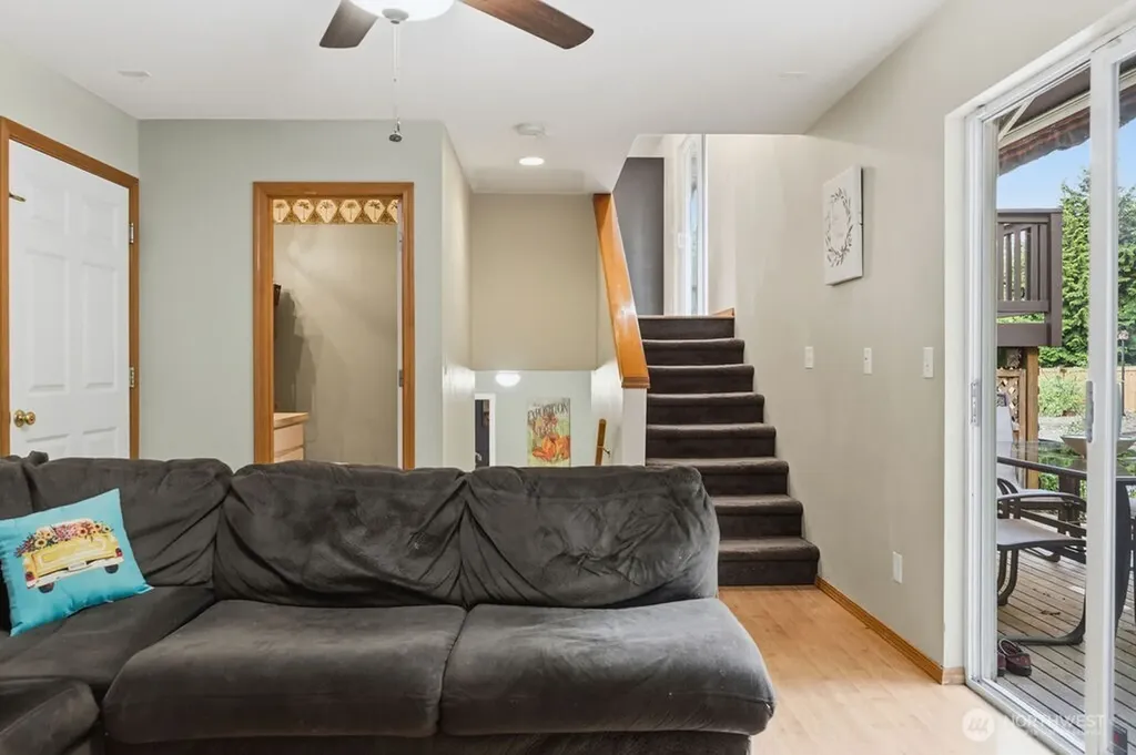 1565 Nordic Place Poulsbo WA 98370