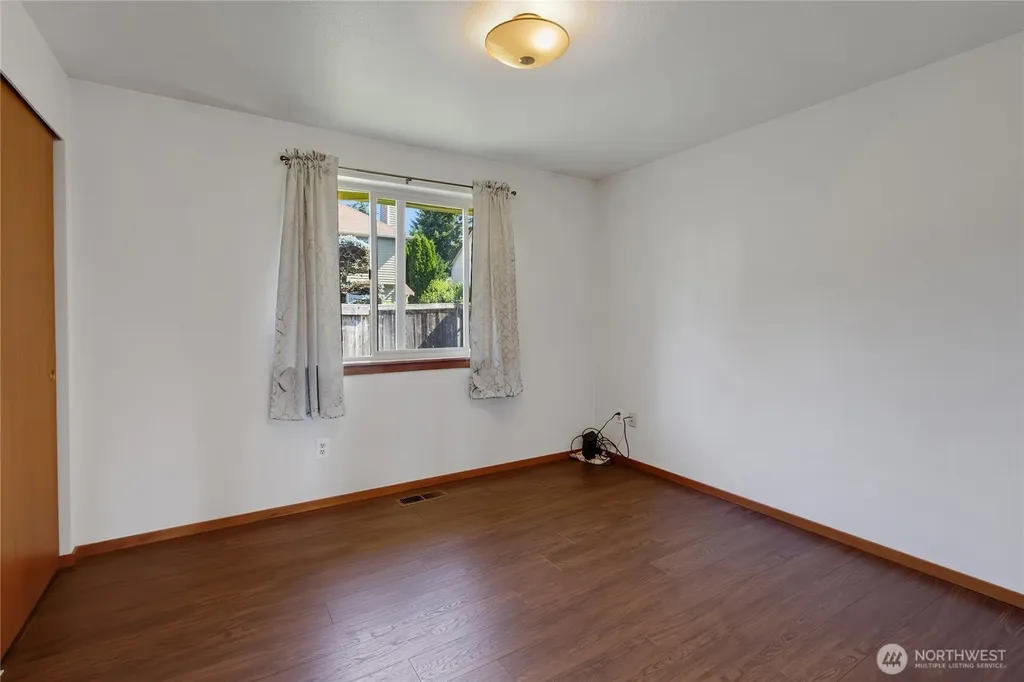 9317 76th Street Ct SW Lakewood WA 98498