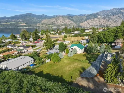 241 Lakeshore Drive Manson WA 98831