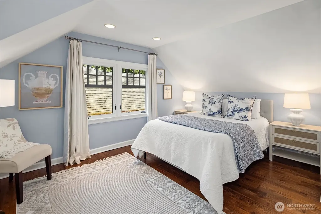 7337 48th Avenue NE Seattle WA 98115