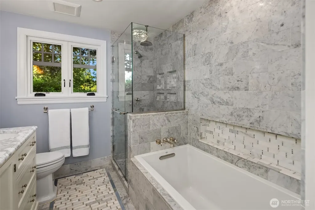 7337 48th Avenue NE Seattle WA 98115