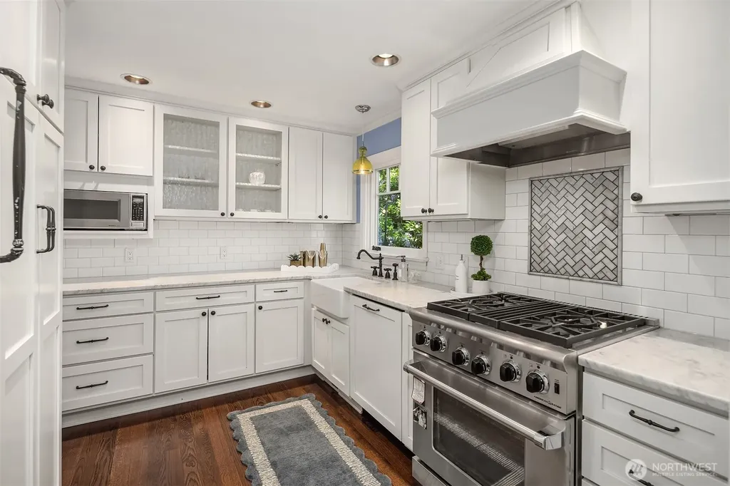 7337 48th Avenue NE Seattle WA 98115