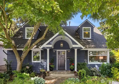 7337 48th Avenue NE Seattle WA 98115