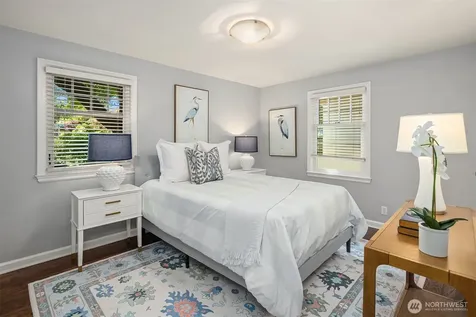 7337 48th Avenue NE Seattle WA 98115