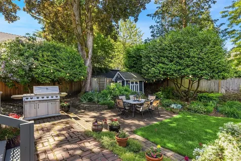 7337 48th Avenue NE Seattle WA 98115