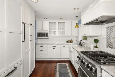 7337 48th Avenue NE Seattle WA 98115