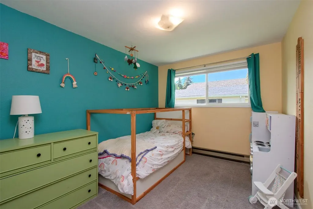 806 S E Street Port Angeles WA 98363