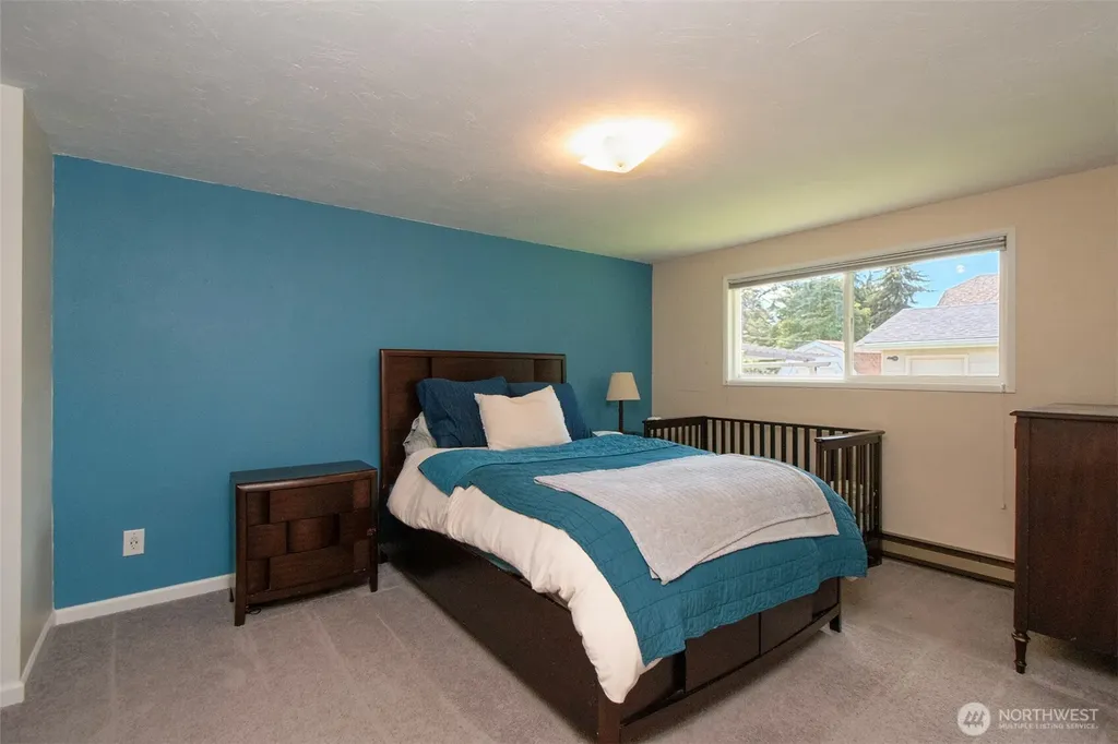 806 S E Street Port Angeles WA 98363