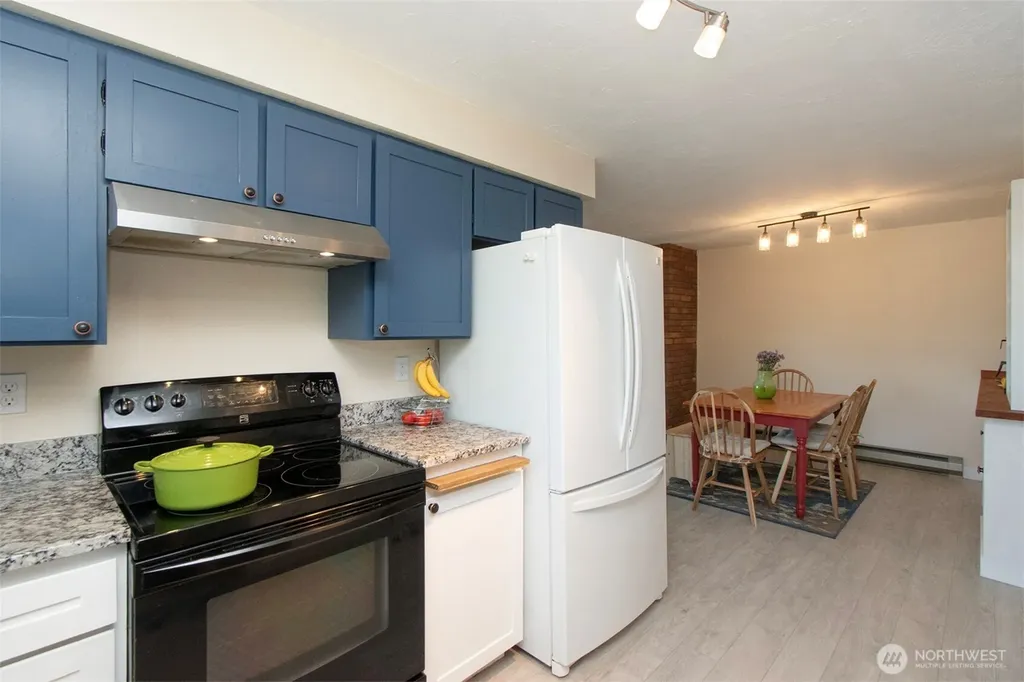 806 S E Street Port Angeles WA 98363