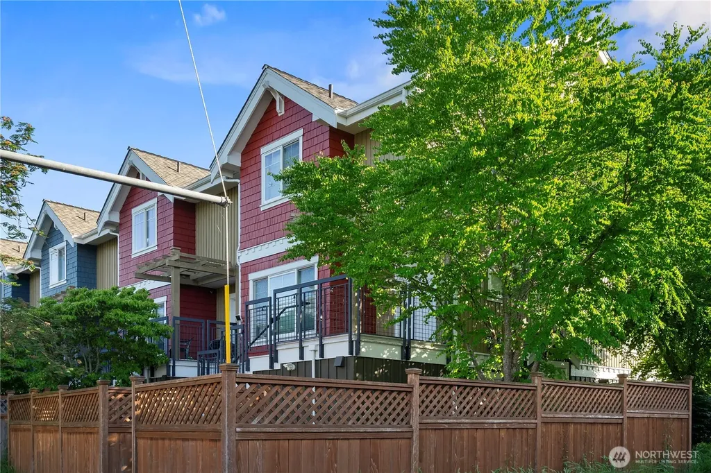 7316 Woodlawn Avenue NE Seattle WA 98115