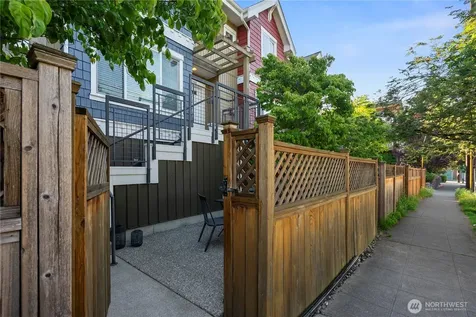 7316 Woodlawn Avenue NE Seattle WA 98115