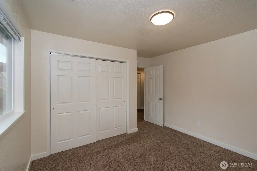 1212 E Craig Avenue Port Angeles WA 98362