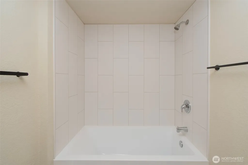 1212 E Craig Avenue Port Angeles WA 98362