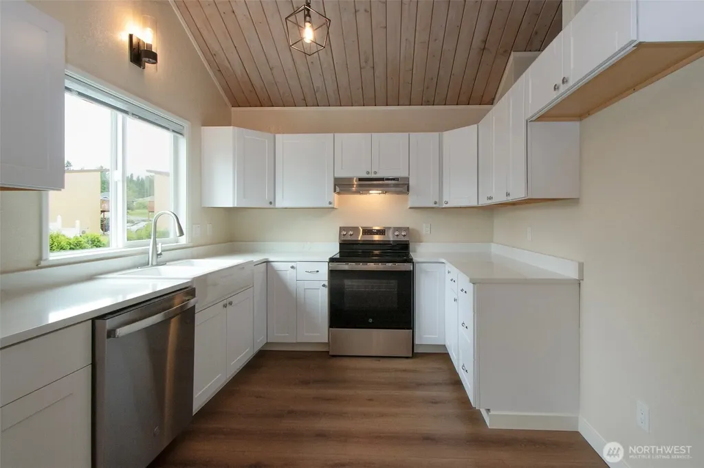 1212 E Craig Avenue Port Angeles WA 98362