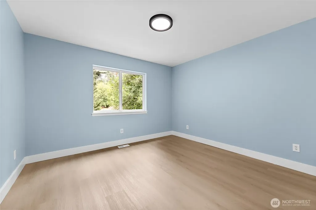 21927 45th Ave SE Bothell WA 98021