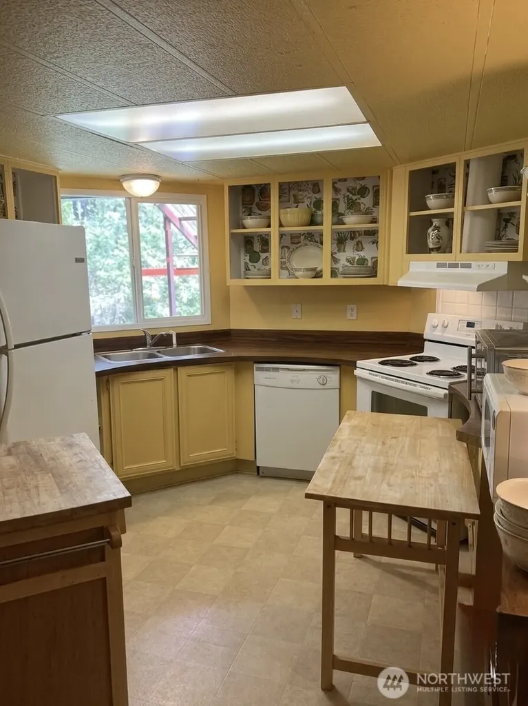 32711 36th Avenue E Eatonville WA 98328