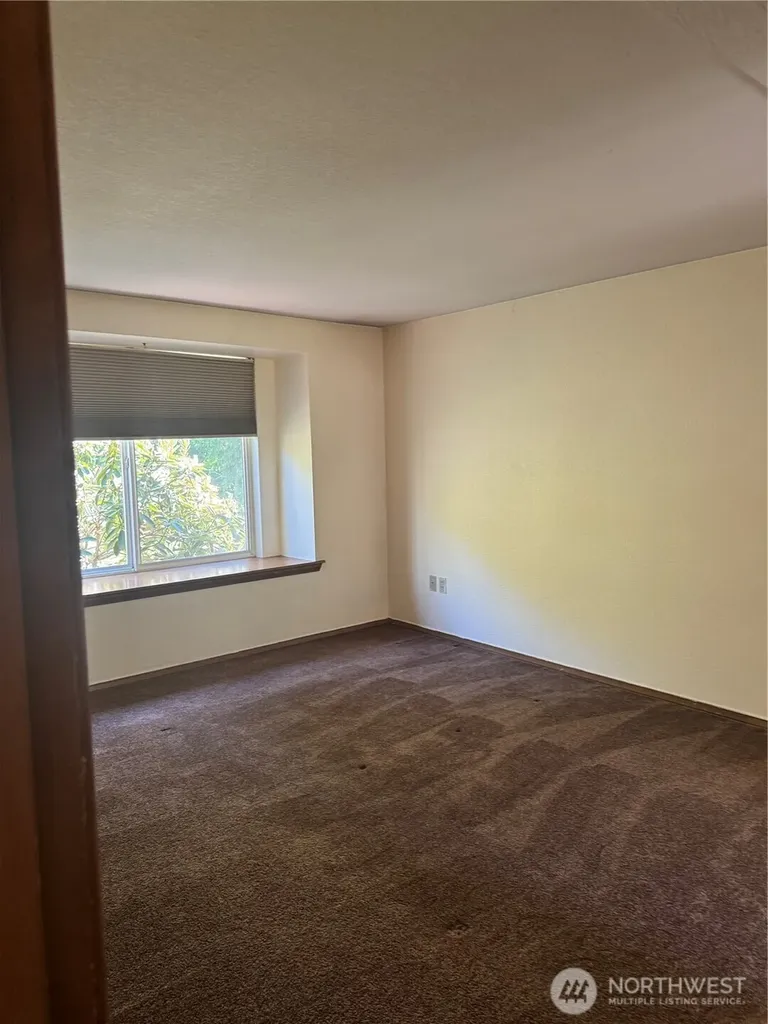 320 181st Avenue E Lake Tapps WA 98391