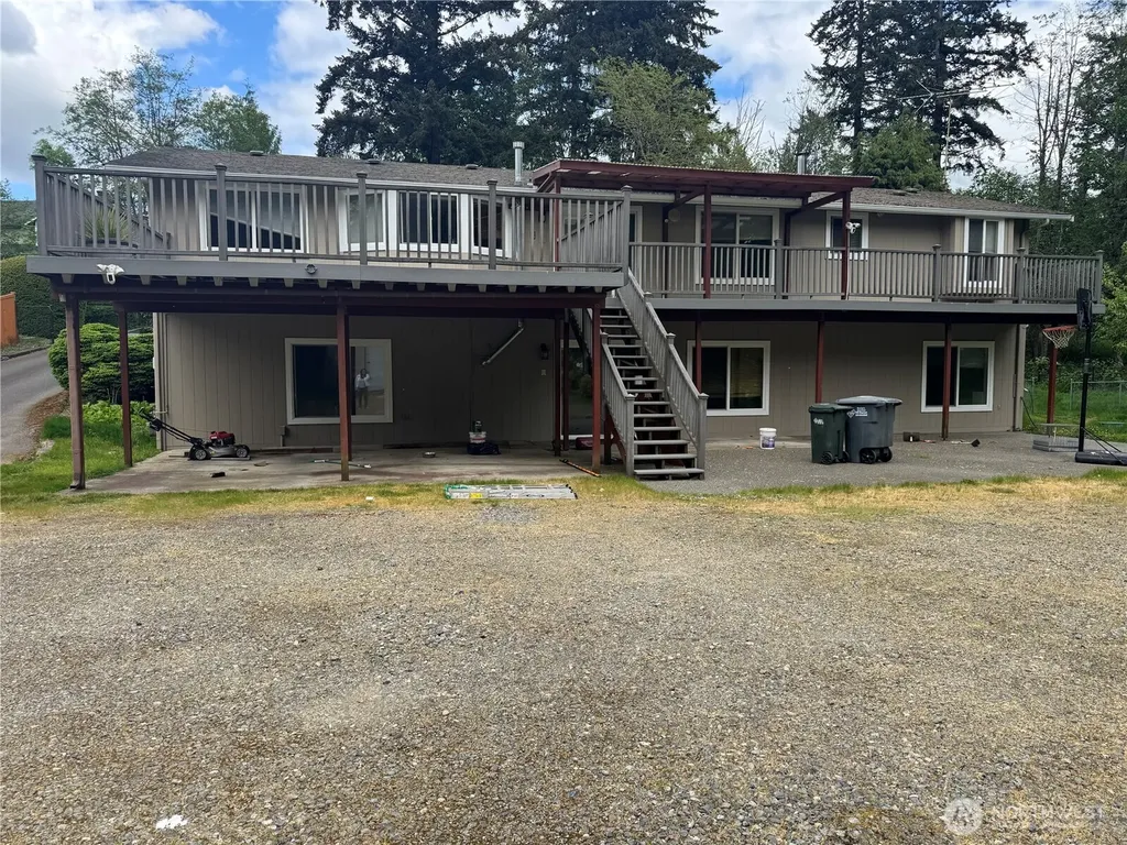 320 181st Avenue E Lake Tapps WA 98391