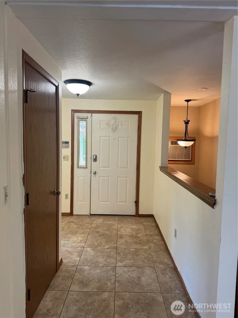 320 181st Avenue E Lake Tapps WA 98391