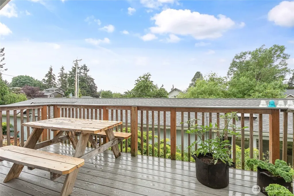 2701 Texas (2701-2709) Street Bellingham WA 98229
