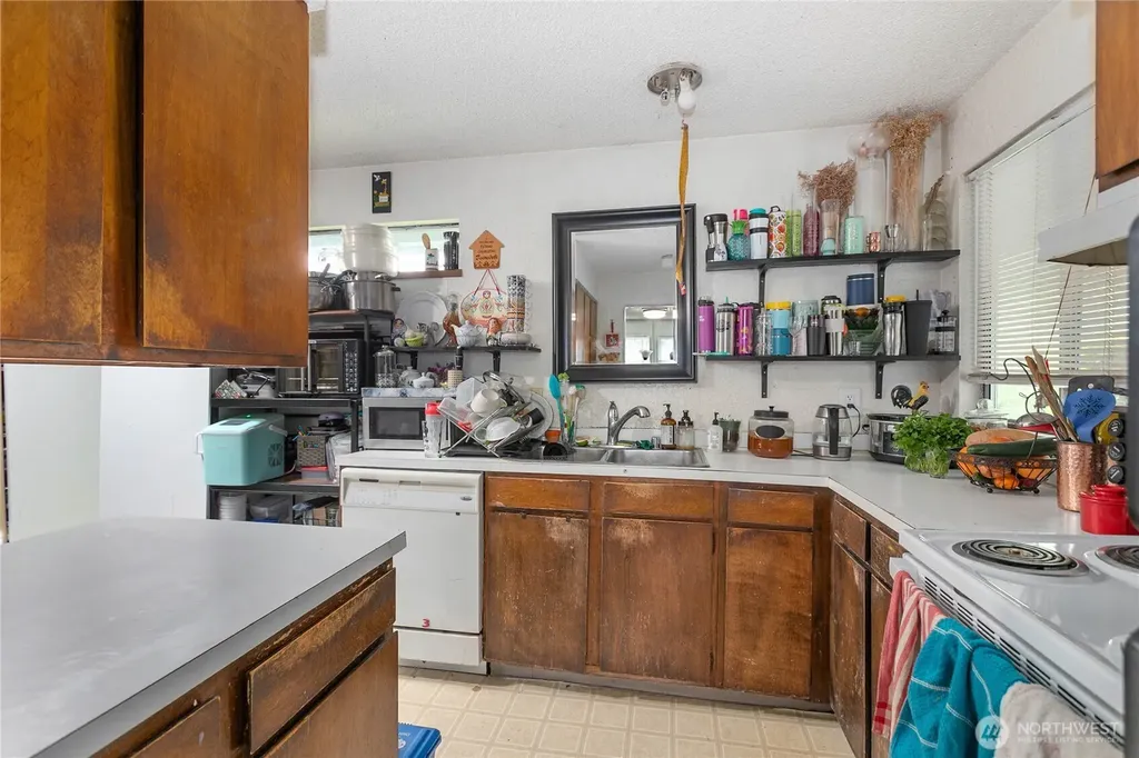 2701 Texas (2701-2709) Street Bellingham WA 98229