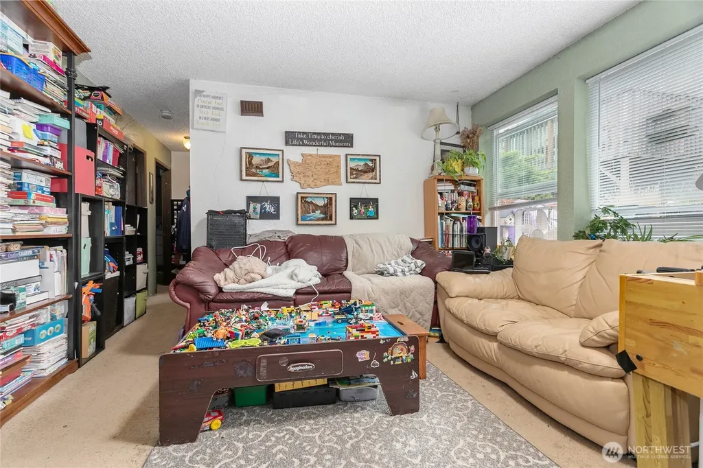 2701 Texas (2701-2709) Street Bellingham WA 98229