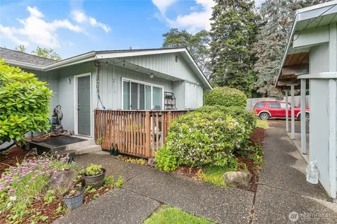 2701 Texas (2701-2709) Street Bellingham WA 98229