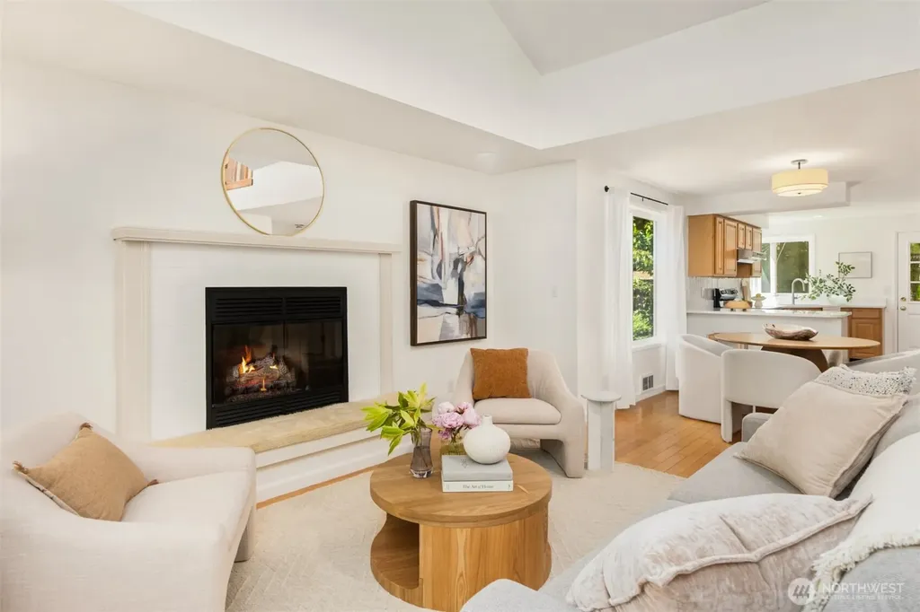 8980 Bay Street NE Bainbridge Island WA 98110