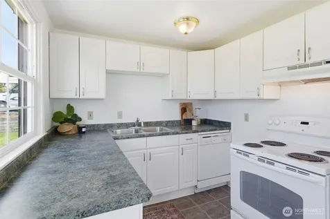 7306 S 115th Street Seattle WA 98178