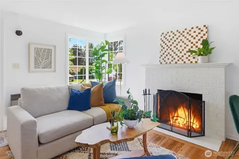 7306 S 115th Street Seattle WA 98178