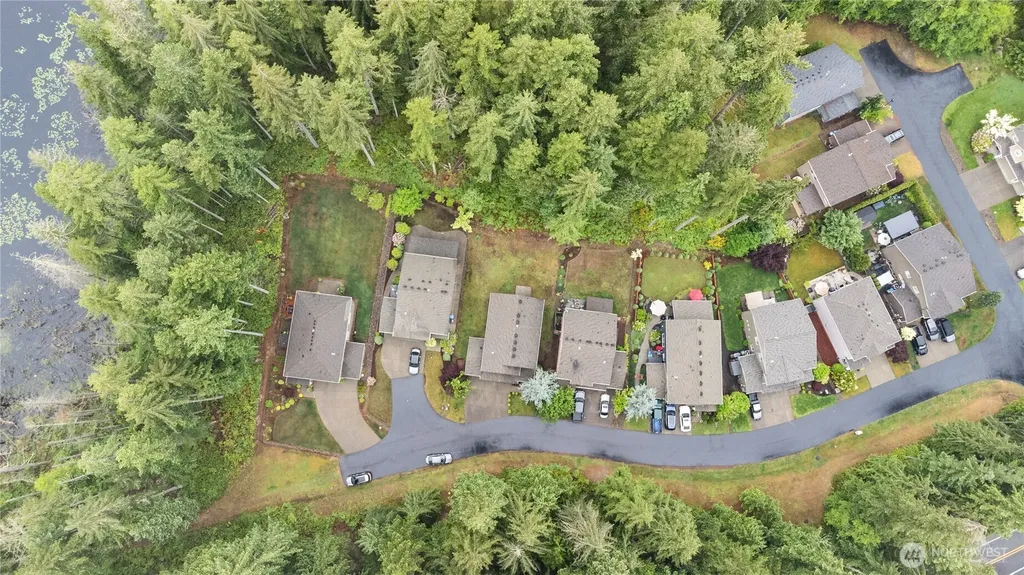 4882 SW Kenmore Court Port Orchard WA 98367