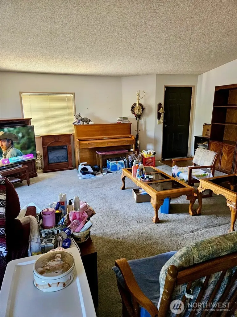 27431 150th Ave SE Kent WA 98042