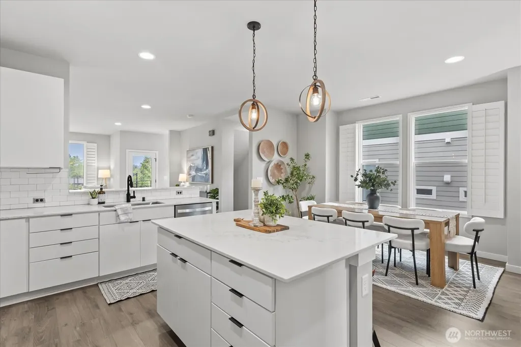 22505 70th Place W Mountlake Terrace WA 98043