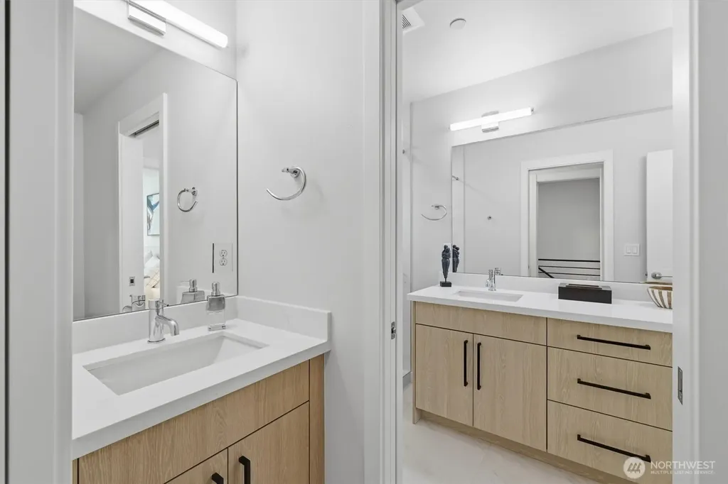 105 NW 39 Th Street Seattle WA 98107