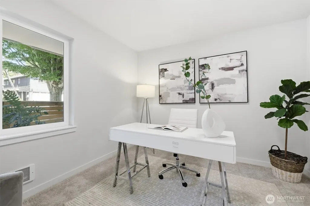 105 NW 39 Th Street Seattle WA 98107