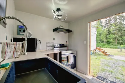 2999 Heller Road Oak Harbor WA 98277
