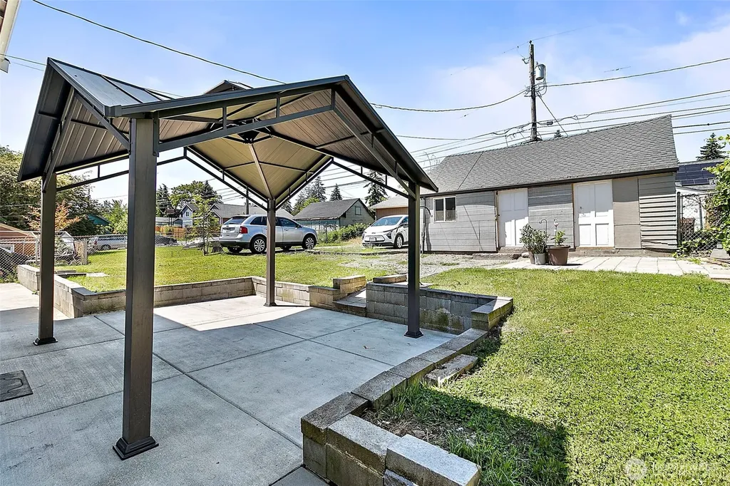 1948 S Hosmer Street Tacoma WA 98405