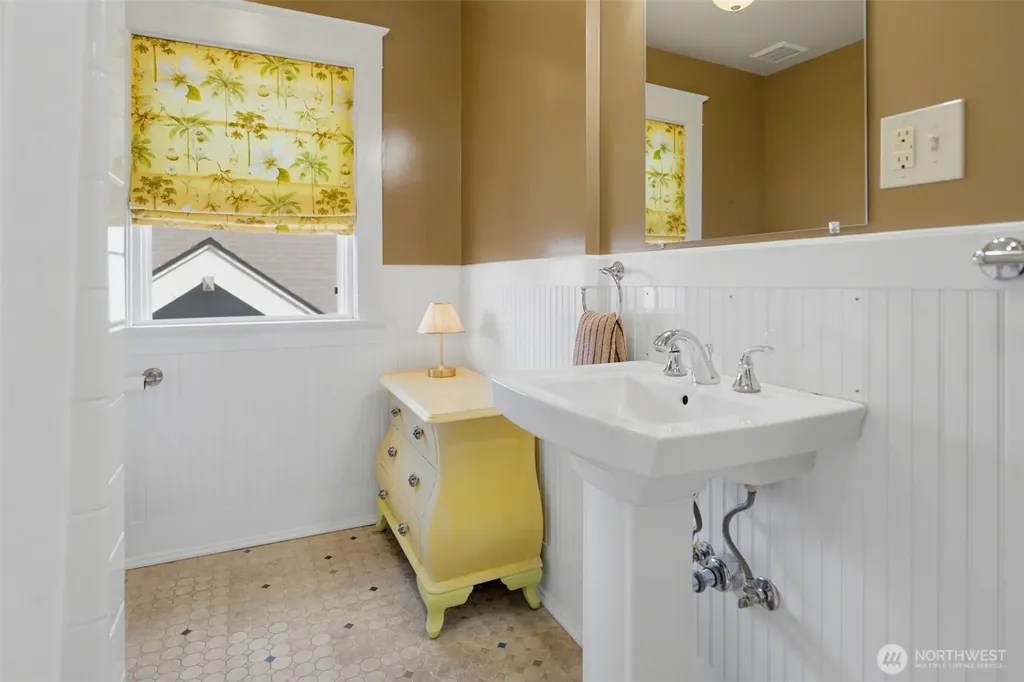 3112 N 20th Street Tacoma WA 98406