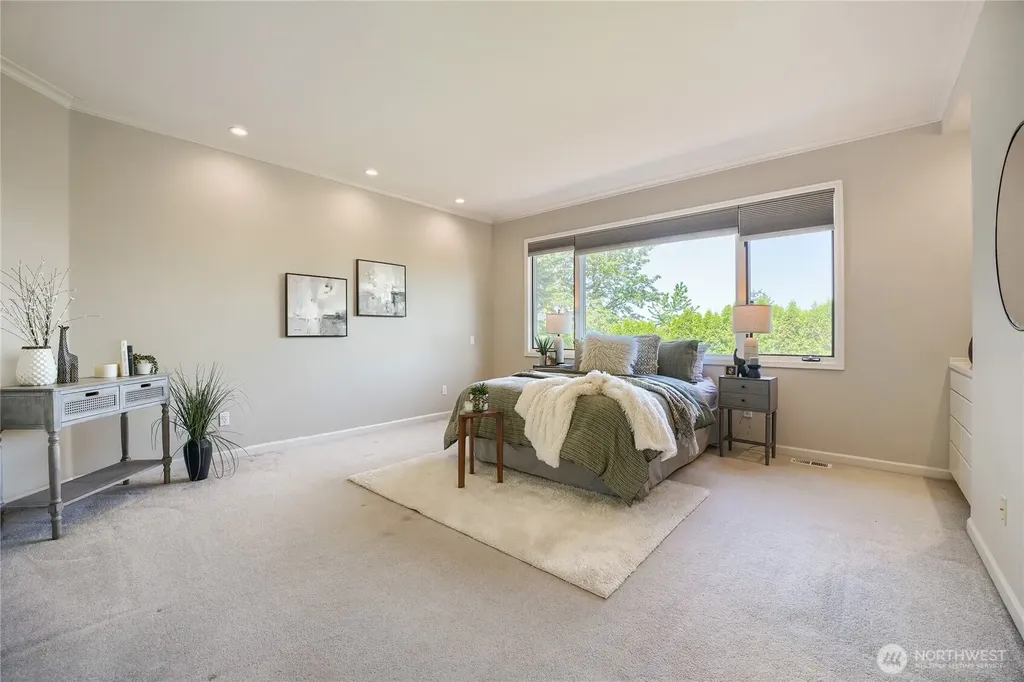15810 SE 45th Place Bellevue WA 98006