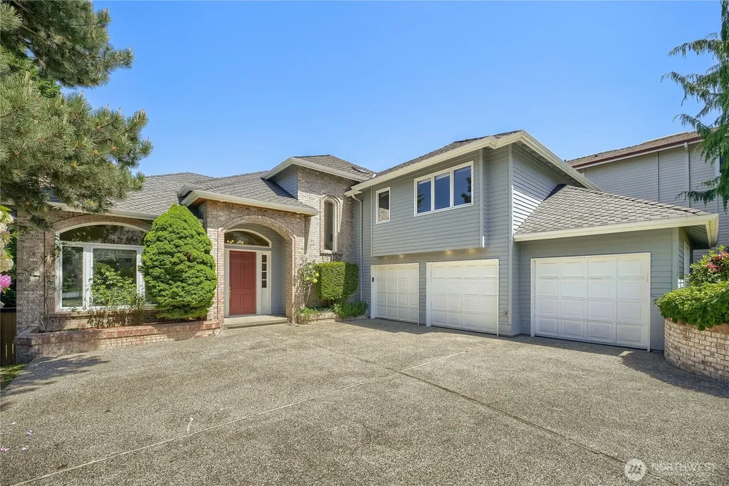 15810 SE 45th Place Bellevue WA 98006