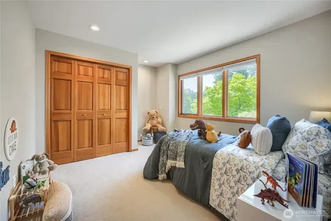 15810 SE 45th Place Bellevue WA 98006