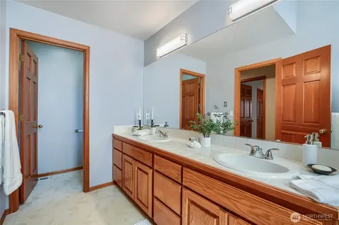 15810 SE 45th Place Bellevue WA 98006
