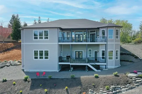22822 Tranquility Place NE Kingston WA 98346