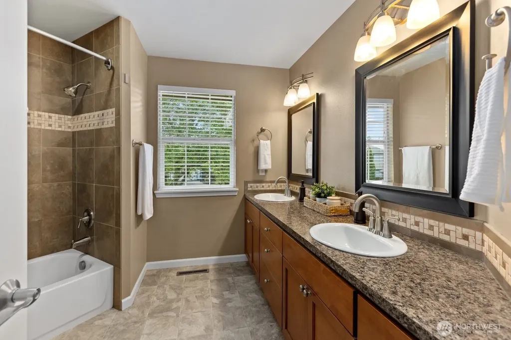 25436 163rd Place SE Covington WA 98042