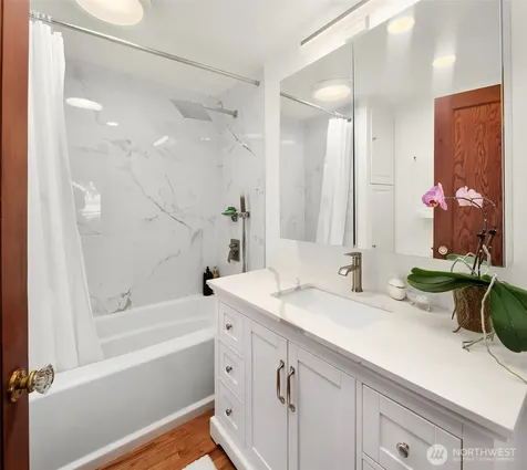 9326 California Avenue SW Seattle WA 98136