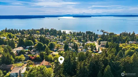 9326 California Avenue SW Seattle WA 98136