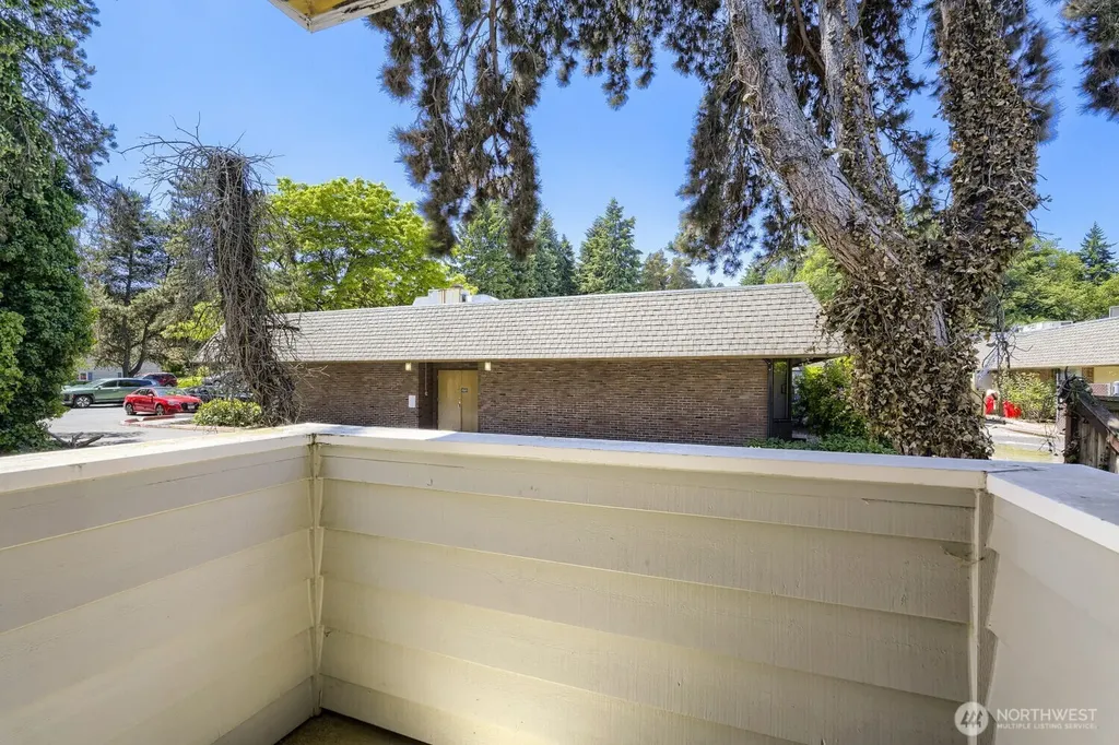 9519 8th Avenue NW Seattle WA 98117