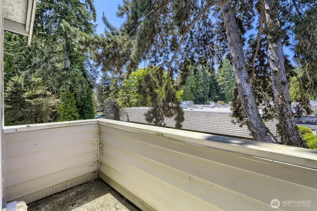 9519 8th Avenue NW Seattle WA 98117